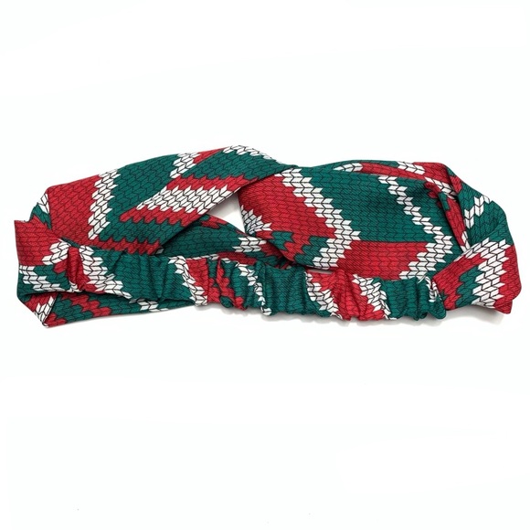 Red-Green-White Chevron Print Twist Headband - Picture 5 of 8